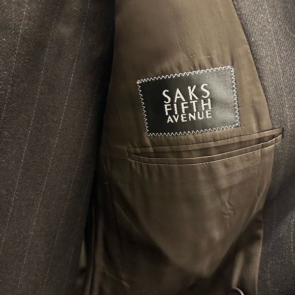 Giorgio Armani Mens pinstripe suit 42 Regular suit dark grey and white wool suit - Picture 3 of 7